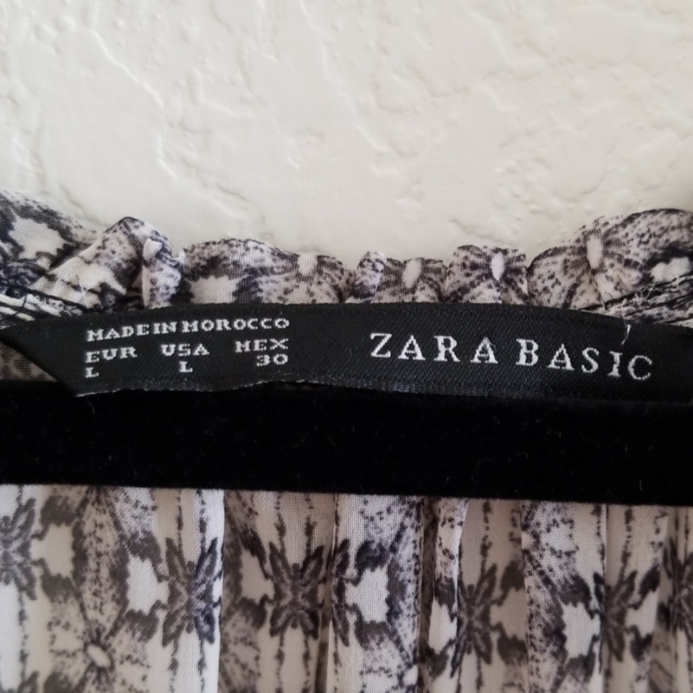 Zara Basic Black/Grey Sleeveless Button Romper - image 5